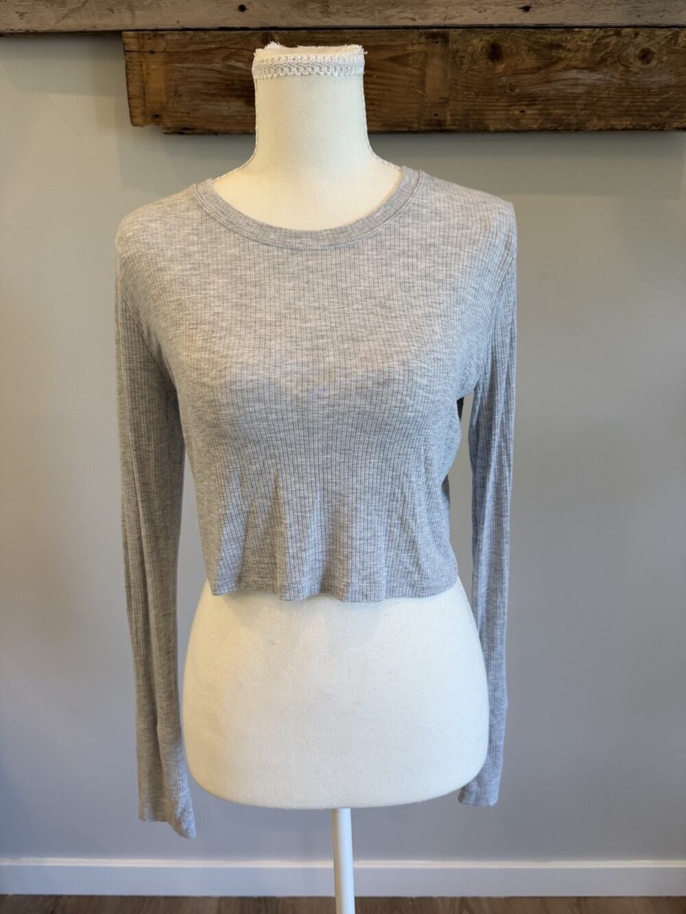 Offline by Aerie GRAY Ribbed Crop Longsleeve (S)